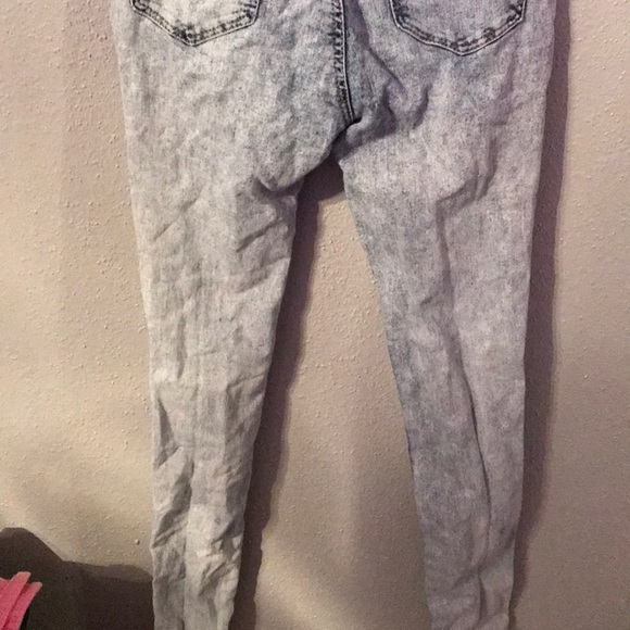 Pants - Picture 5 of 6